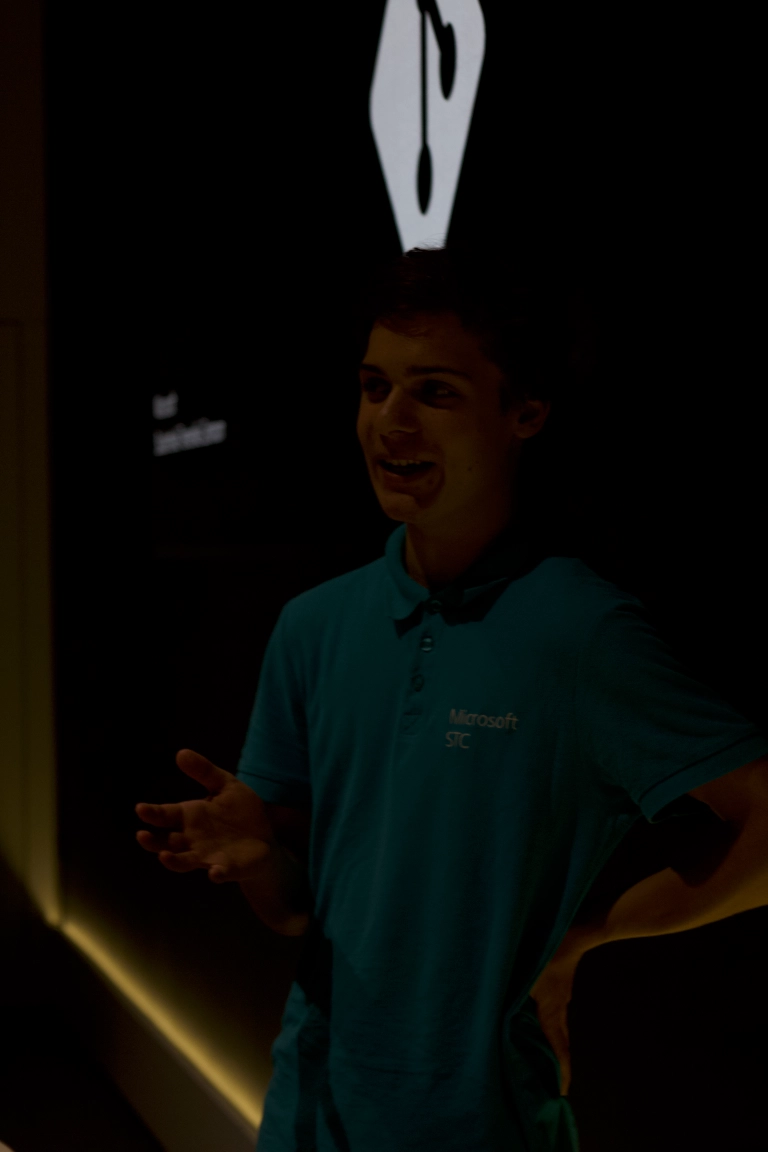 Photo of me giving a seminar on Git at Microsoft STC