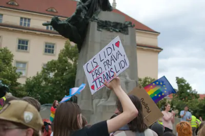 Sign reading “Cis for trans rights”